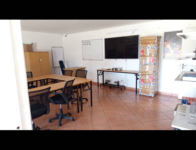 486M² WAREHOUSE TO LET IN MAITLAND
